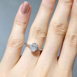 Outlet Pırlanta 1,06 Ct E Renk GIA Sertifikalı Oval Tektaş Yüzük YZ10263