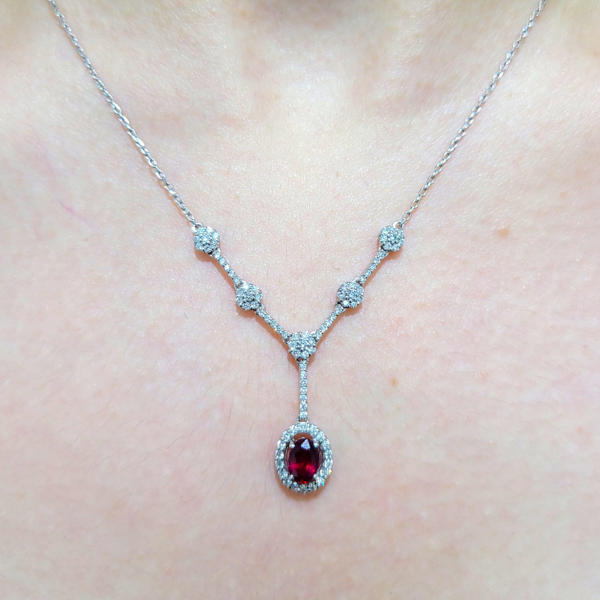 Outlet Pırlanta 1,09 Ct Pırlanta ve Yakut Kolye KL02867