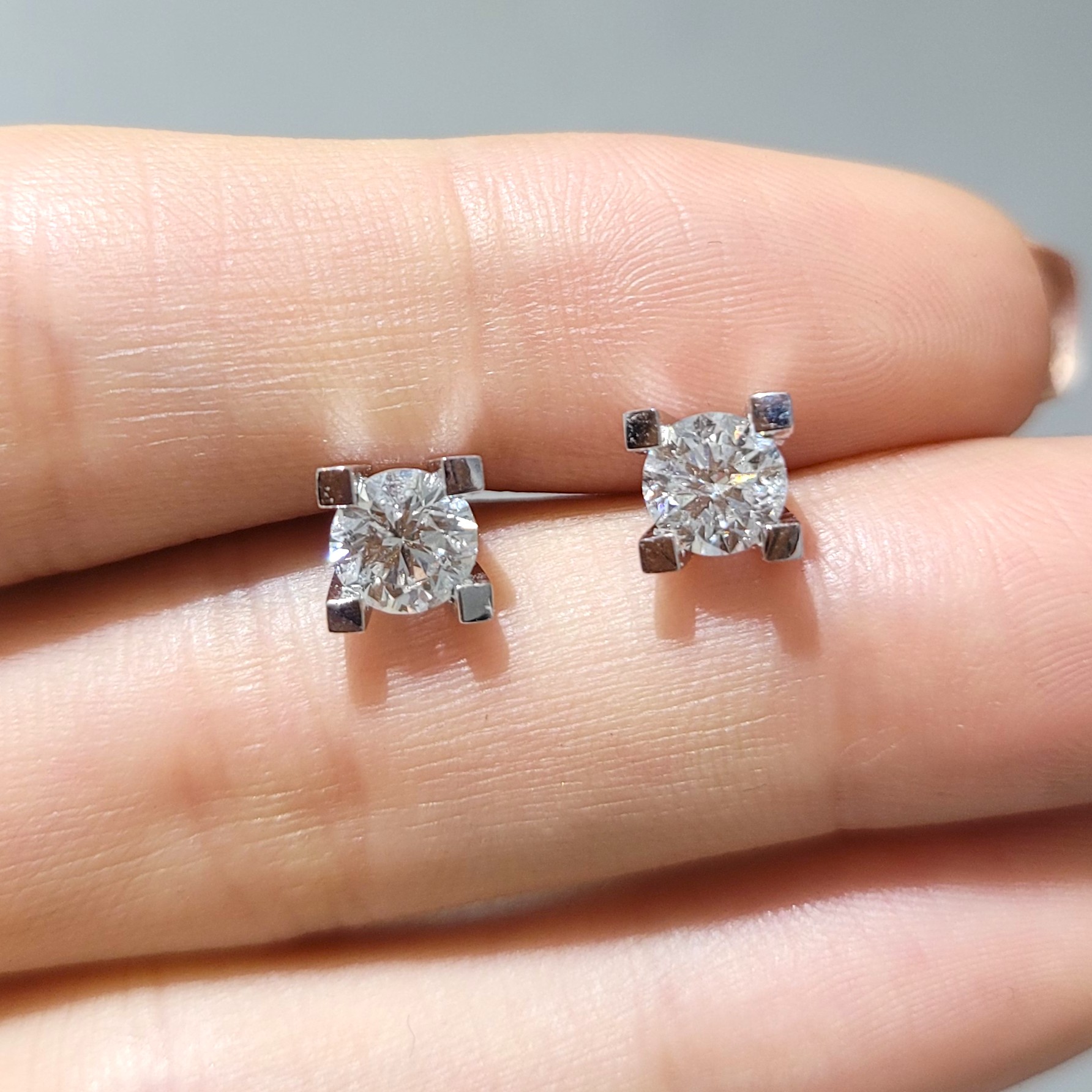 Outlet Pırlanta 1,37 Ct Tektaş Küpe KP02787