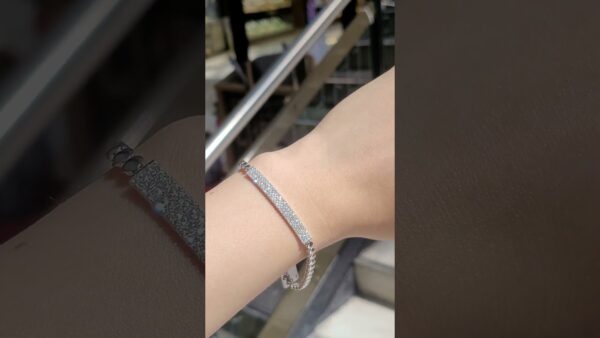 0.90 Ct Diamond Bracelet product video
