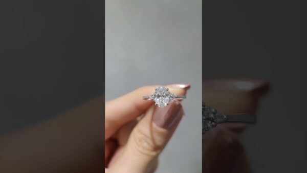 1.06 Ct E-Colour GIA-Certified Oval Solitaire Diamond Ring product video