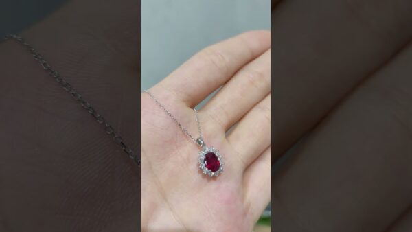 Pırlanta 1,40 Ct Pırlanta ve Yakut Kolye ürün videosu