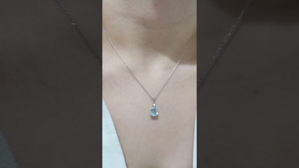 1.55 Ct Diamond and Aquamarine Necklace product video