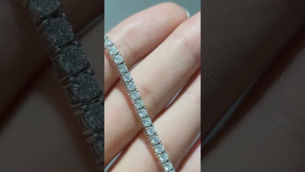 Pırlanta 4,19 Ct Suyolu Bileklik ürün videosu