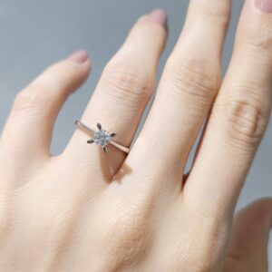 Outlet Pırlanta 0,32 Ct D Renk HRD Sertifikalı Tektaş Yüzük