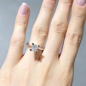 Outlet Pırlanta 1,00 Ct E Renk HRD Sertifikalı Tektaş Yüzük