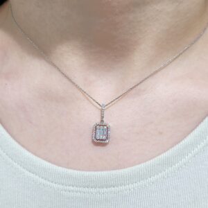 Outlet Pırlanta 0,37 Ct Baget Kolye