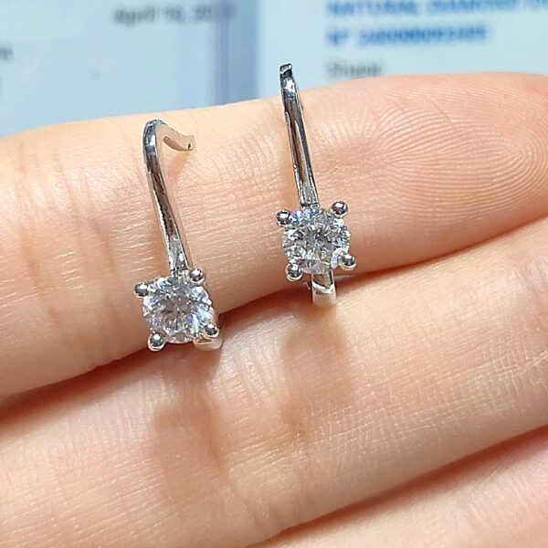 0.82 Ct HRD-Certified Solitaire Diamond Earrings — image 1