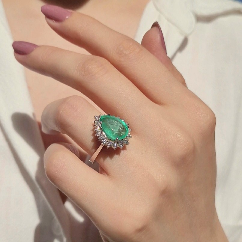 Im Diamond-Outlet-Pirlanta-436-Ct-Zumrut-ve-Pirlanta-Yuzuk