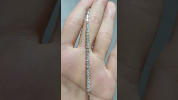 Outlet Pırlanta 0,70 Ct Fantezi Çiçek Bileklik ürün videosu