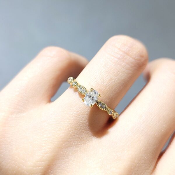 0.42 Ct HRD-Certified Oval Solitaire Diamond Ring — image 1