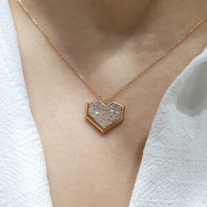 Outlet Pırlanta 0,46 Ct Kalp Baget ve Yuvarlak Kesim Kalp Kolye TP00007