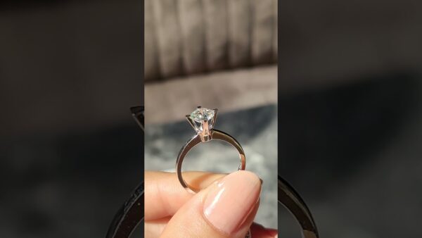 1.01 Ct HRD-Certified Solitaire Diamond Ring product video