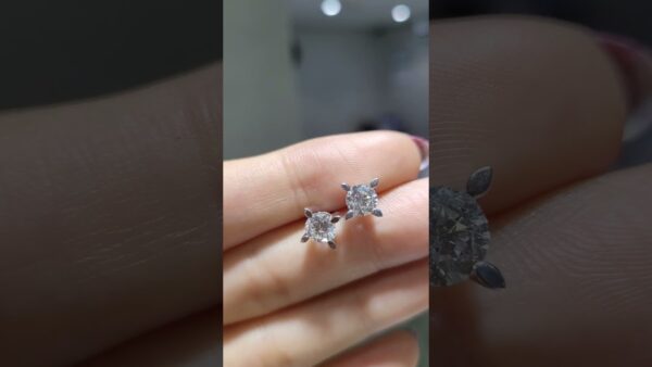 Pırlanta 1,41 Ct HRD Sertifikalı Tektaş Küpe ürün videosu