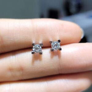 Outlet Pırlanta 0,62 Ct HRD Sertifikalı Tektaş Küpe KP02842