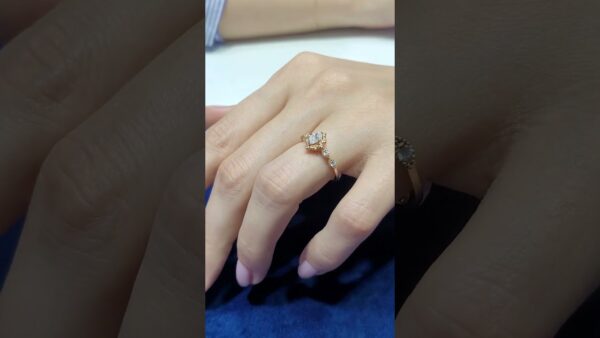 Pırlanta 0,39 Ct HRD Sertifikalı Oval Tektaş Yüzük ürün videosu