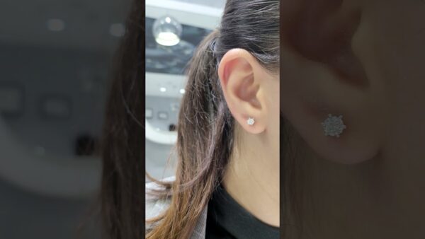 Pırlanta 0,62 Ct HRD sertikalı Tektaş Küpe ürün videosu