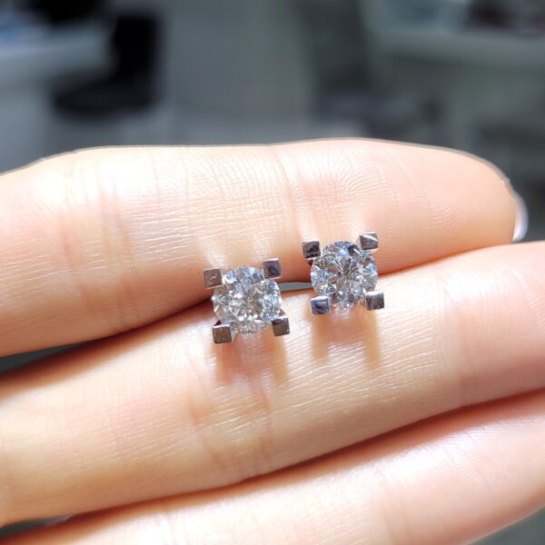 Outlet Pırlanta 1,92 Ct HRD Sertifikalı Tektaş Küpe KP02666