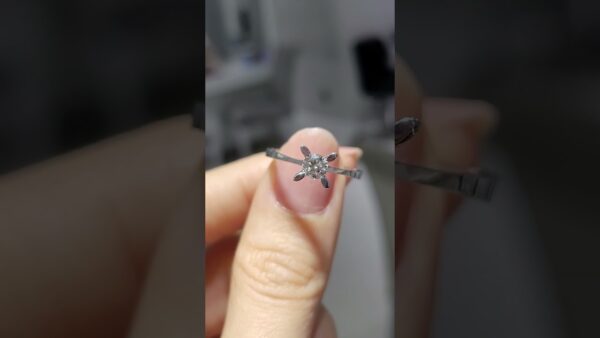 0.31 Ct HRD-Certified Solitaire Diamond Ring product video