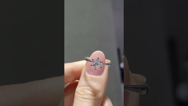 Pırlanta 0,96 Ct HRD Sertifikalı Tektaş Yüzük ürün videosu