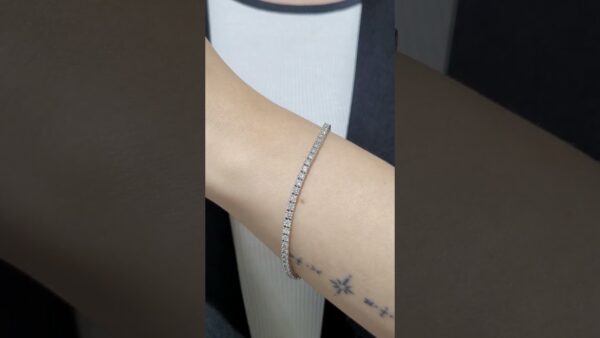Pırlanta 2,85 Ct Suyolu Bileklik ürün videosu