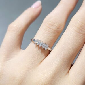 Outlet Pırlanta 0,33 Ct Markiz Kesim Beştaş Yüzük YZ10453