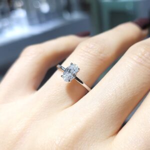 Outlet Pırlanta 0,70 Ct GIA Sertifikalı D Renk Oval Tektaş Yüzük YZ10521