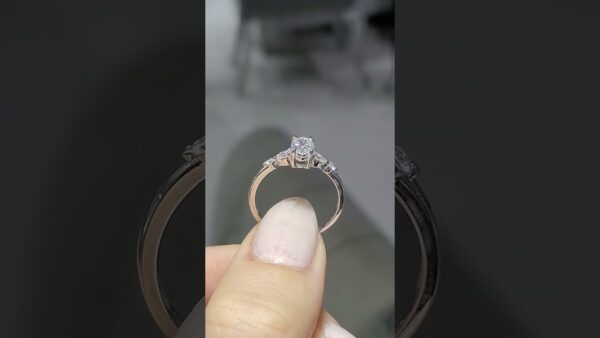 Pırlanta 0,64 Ct GIA Sertifikalı Oval Tektaş Yüzük ürün videosu