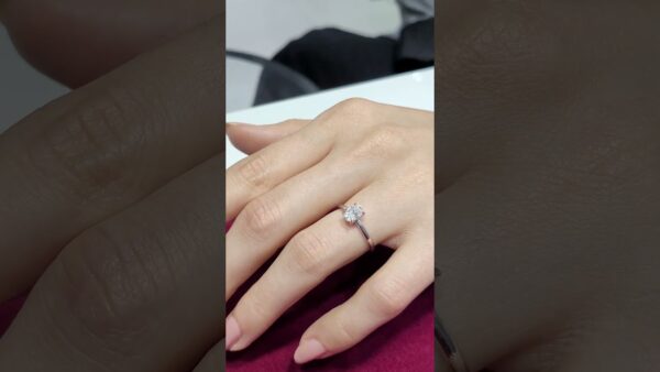 Pırlanta 0,70 Ct GIA Sertifikalı Tektaş Yüzük ürün videosu