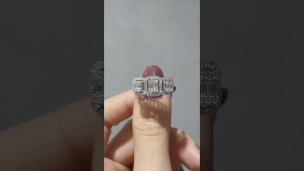 Pırlanta 0,81 Ct Tria Baget Yüzük ürün videosu