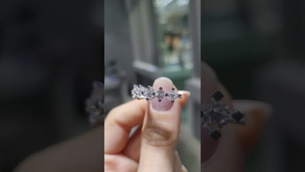 1.22 Ct Five-Stone Diamond Ring product video