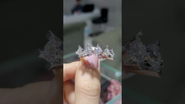 2.53 Ct HRD-Certified Five-Stone Diamond Ring product video