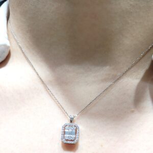 Pırlanta 0,68 Ct Baget Kolye KL02929