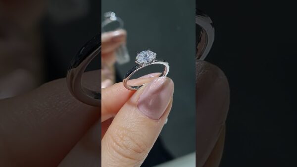 Pırlanta 0,75 Ct GIA Sertifikalı Oval Yüzük ürün videosu