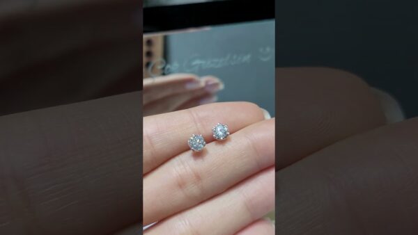 0.92 Ct GIA-Certified Solitaire Diamond Earrings product video