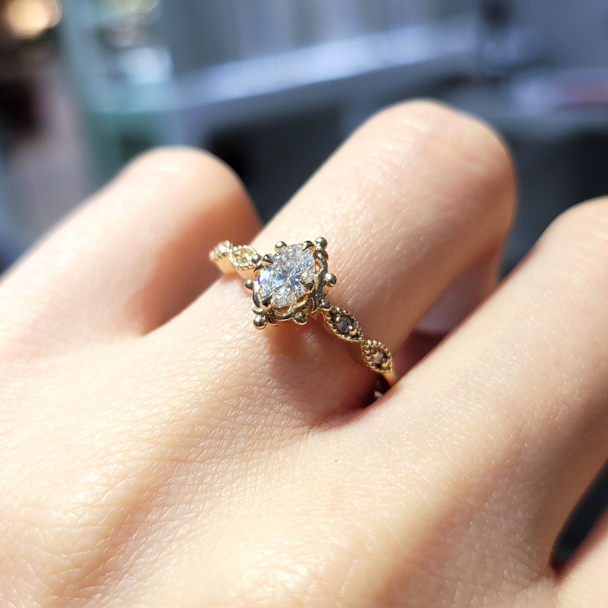 Pırlanta 0,33 Ct HRD Sertifikalı Oval Tektaş Yüzük YZ10767