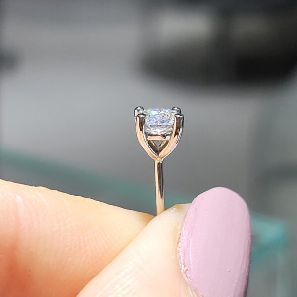 Pırlanta 0,46 Ct GIA Sertifikalı Tektaş Tek Küpe KP03041-2