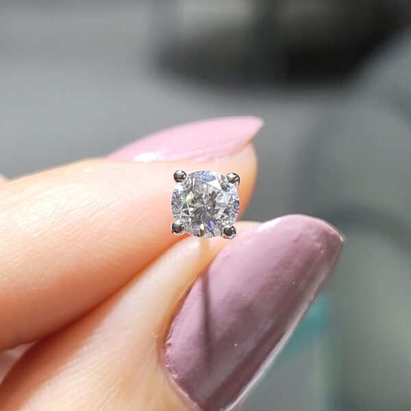 Pırlanta 0,46 Ct GIA Sertifikalı Tektaş Tek Küpe KP03041