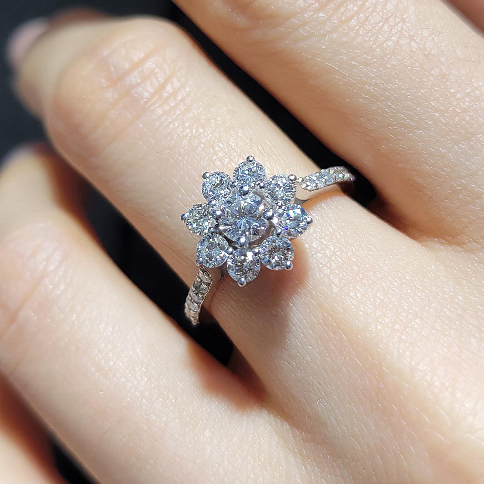 Pırlanta 1,14 Ct Çiçek Yüzük KR00929