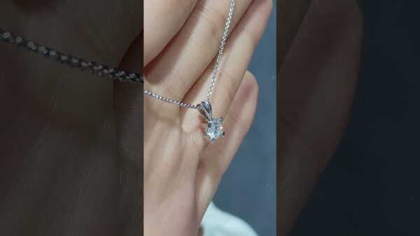 Pırlanta 0,50 Ct HRD Sertifikalı Tektaş Kolye ürün videosu