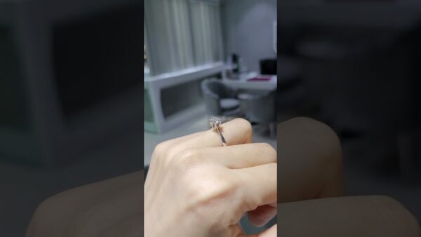 Pırlanta 0,80 Ct HRD Sertifikalı Tektaş Yüzük ürün videosu