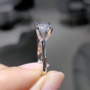 Pırlanta 0,72 Ct HRD Sertifikalı Badem Tırnak Tektaş Yüzük YZ10721-2