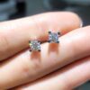 Pırlanta 0,76 Ct GIA Sertifikalı Tektaş Küpe KP03039