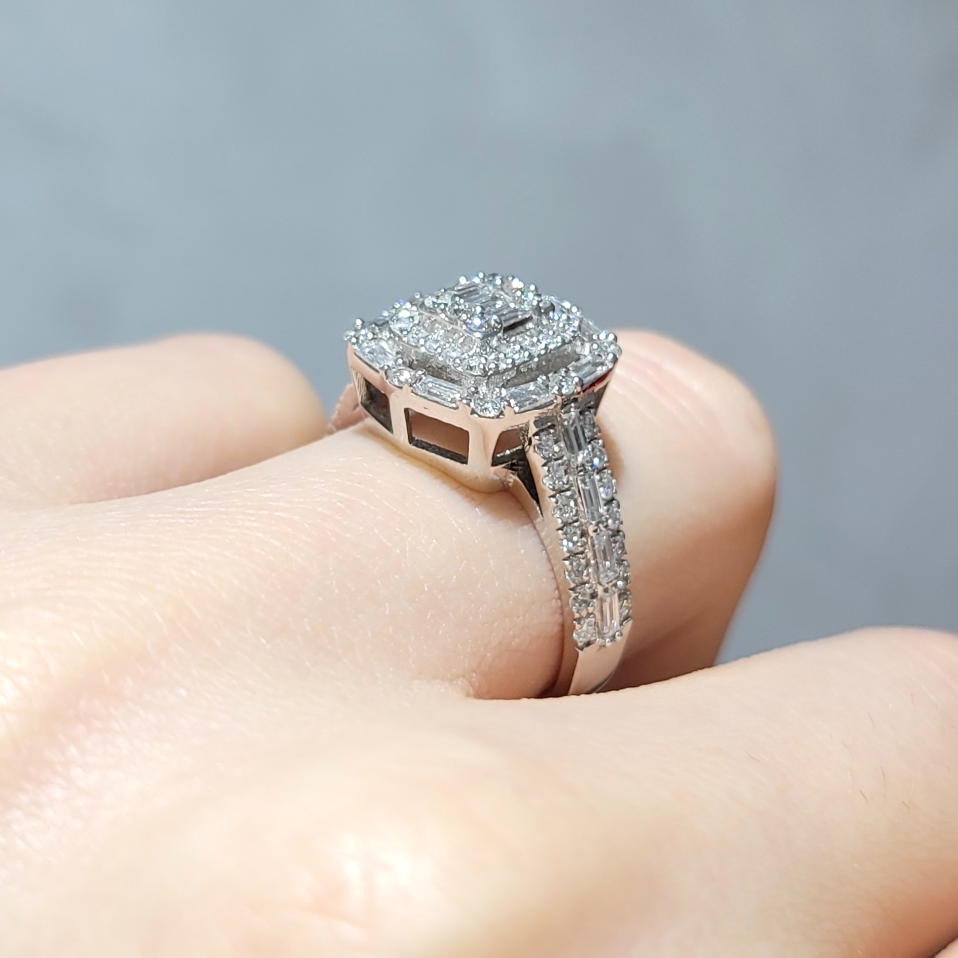 Pırlanta 0,89 Ct Baget Yüzük KR00948-2