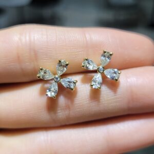 Pırlanta 1,56 Ct Damla Kesim Küpe KP03037