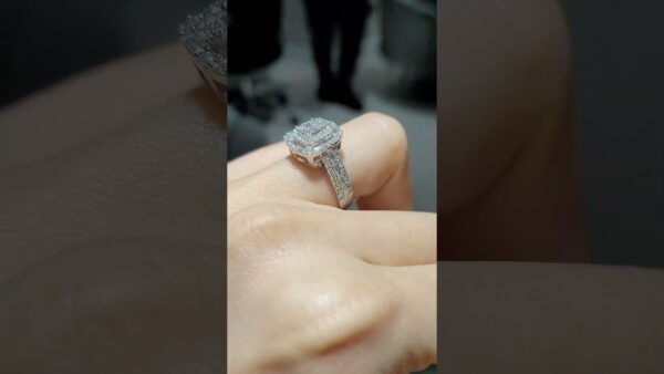0.89 Ct Baguette Diamond Ring product video