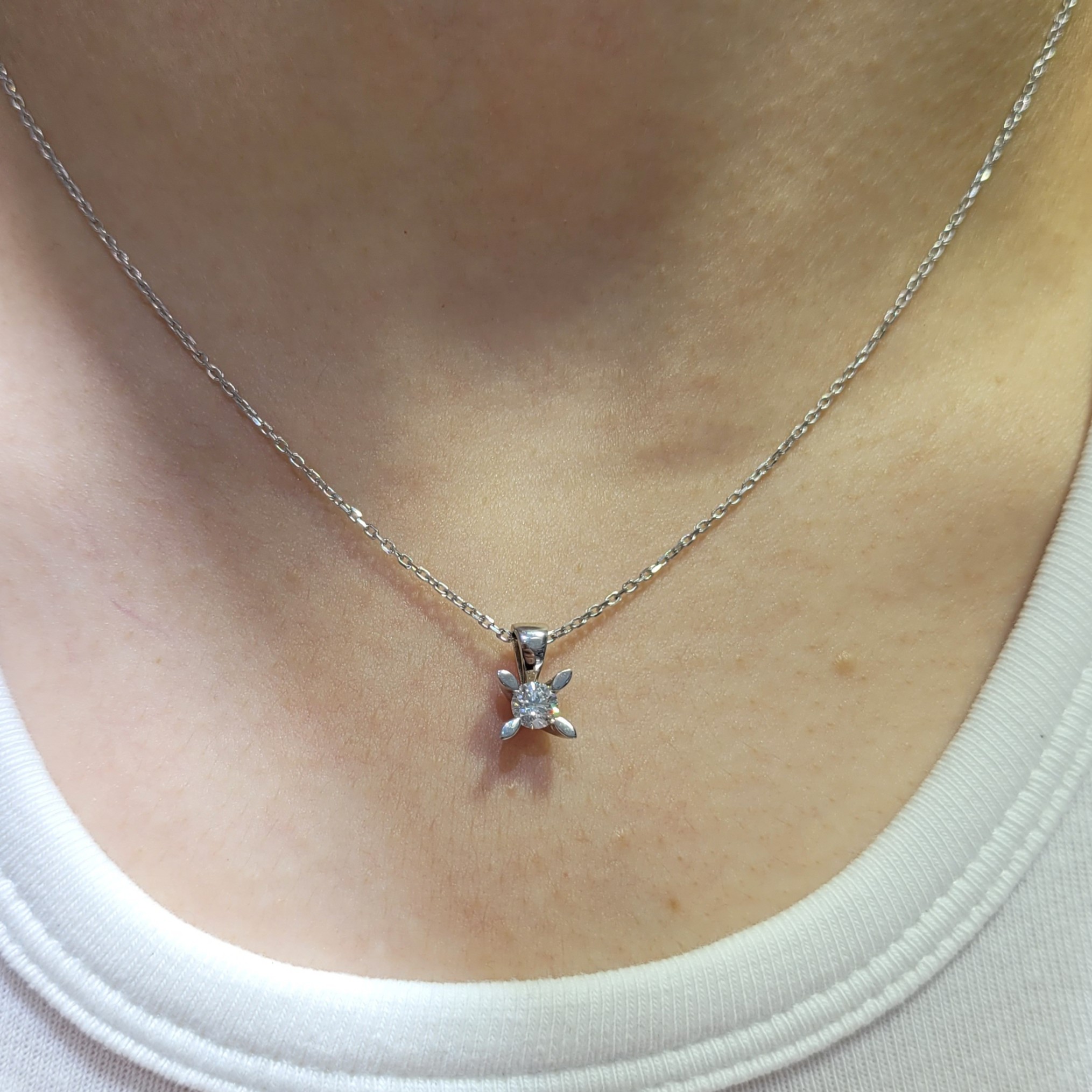 Pırlanta 0,28 Ct HRD Sertifikalı Tektaş Kolye KL02922