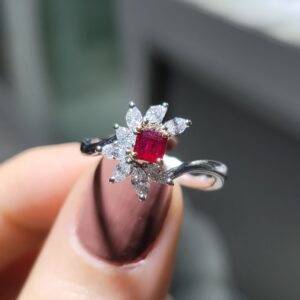 Pırlanta 0,72 Ct Pırlanta & Yakut Yüzük