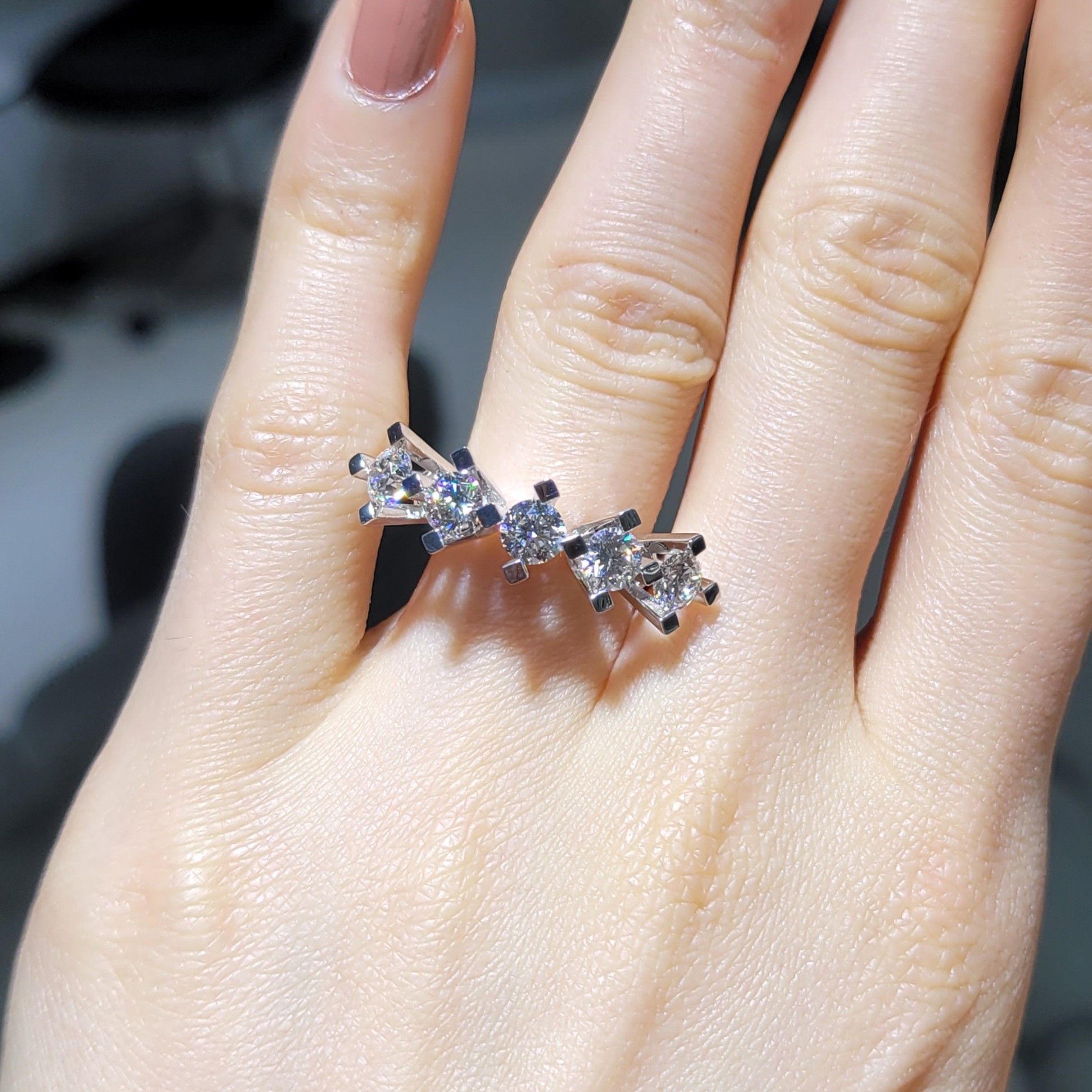 Pırlanta 1,82 Ct D Renk GIA Sertifikalı Beştaş Yüzük YZ10837