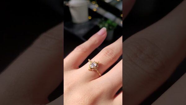 Pırlanta 0,32 Ct D Renk HRD Sertifikalı Oval Tektaş Yüzük ürün videosu